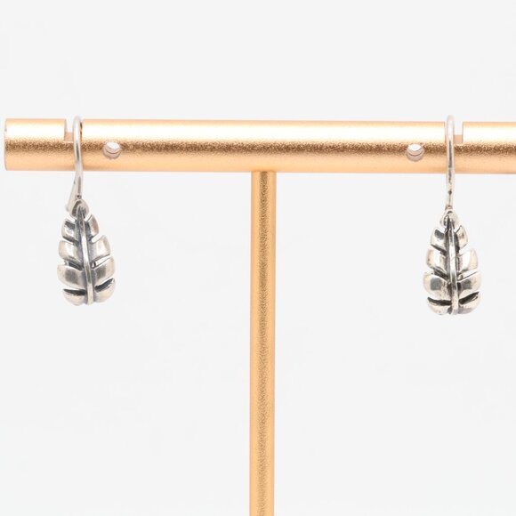 Vintage Sterling Silver Leaf Earrings - Picture 3 of 6